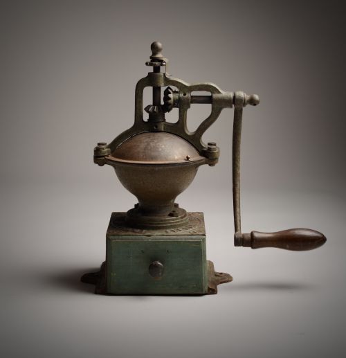 peugeot freres coffee grinder - CATEGORY: ANTIQUE METAL - DATED 19TH CENTURY