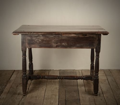 RARE 18TH C YEW WOOD WRITINGCONSOLE TABLE - ADDITIONAL PHOTO 3