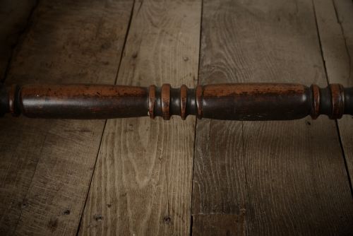 RARE 18TH C YEW WOOD WRITINGCONSOLE TABLE - ADDITIONAL PHOTO 4