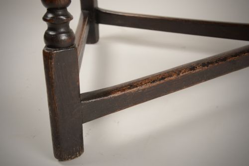 RARE LATE 17THC CRICKET TABLE - ADDITIONAL PHOTO 5