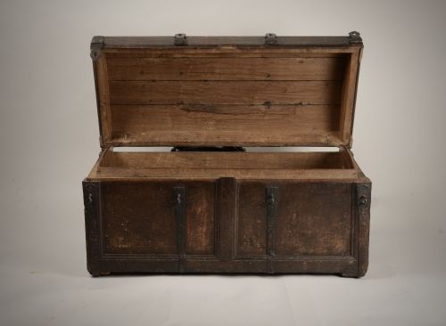 C16TH COFFER CHEST - ADDITIONAL PHOTO 2