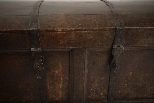 C16TH COFFER CHEST - ADDITIONAL PHOTO 3