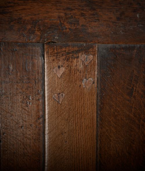 GENEROUS WELSH ARM CHAIR - ADDITIONAL PHOTO 1