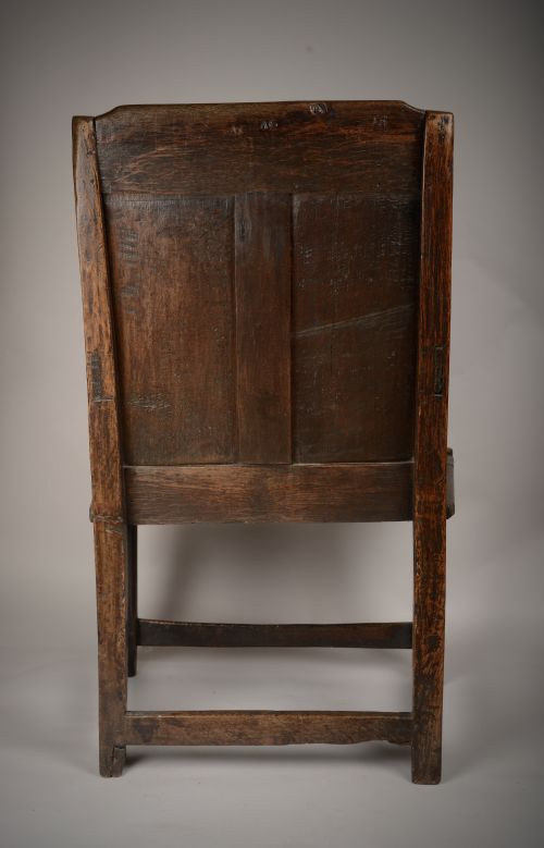 GENEROUS WELSH ARM CHAIR - ADDITIONAL PHOTO 6