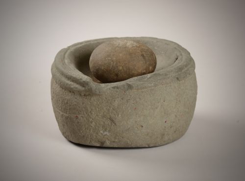 EARLY STONE BOWL AND GRINDER - ADDITIONAL PHOTO 3