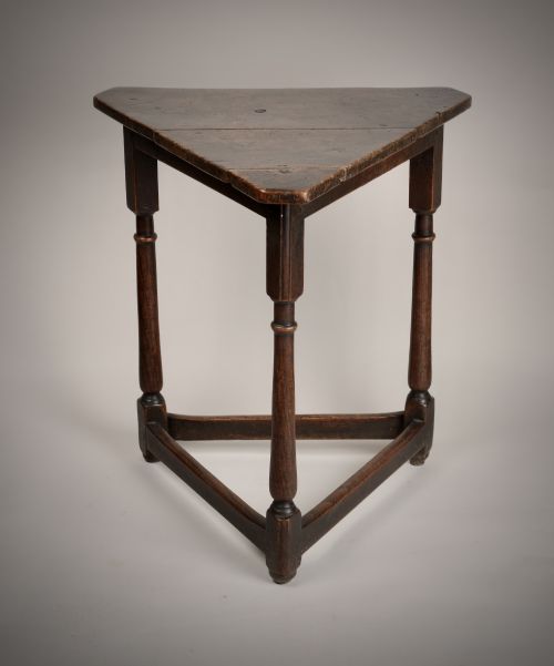 rare early 18th c cricket table with burr walnut top - CATEGORY: ANTIQUE TABLES - DATED 18TH CENTURY