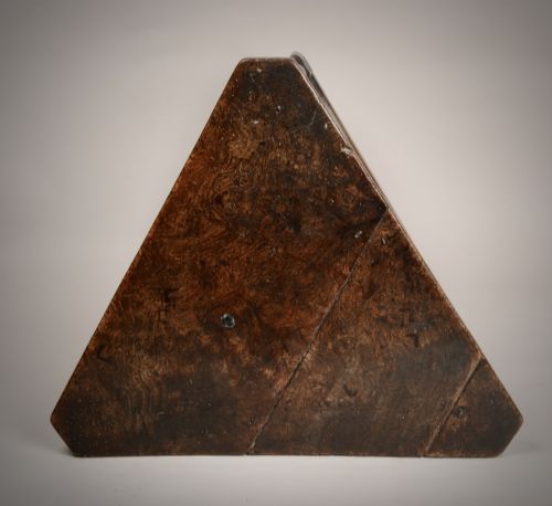 RARE EARLY 18TH C CRICKET TABLE WITH BURR WALNUT TOP - ADDITIONAL PHOTO 2