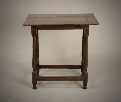 EARLY C18TH TAVERN TABLE - ADDITIONAL PHOTO 1