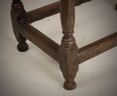EARLY C18TH TAVERN TABLE - ADDITIONAL PHOTO 3