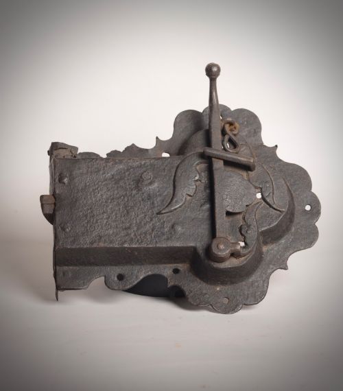 C17TH DECORATIVE RIM LOCK