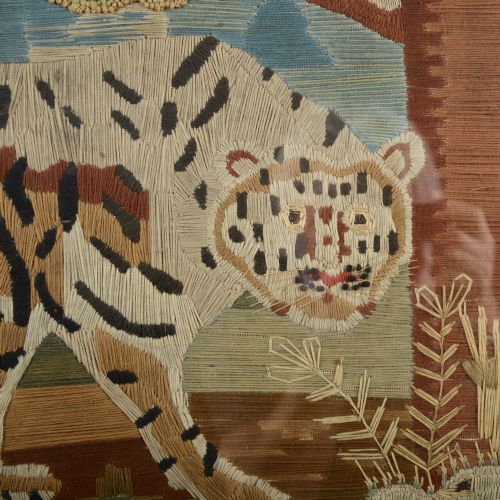 MAGNIFICENT WOODWORK DEPICTING A TIGER - ADDITIONAL PHOTO 1