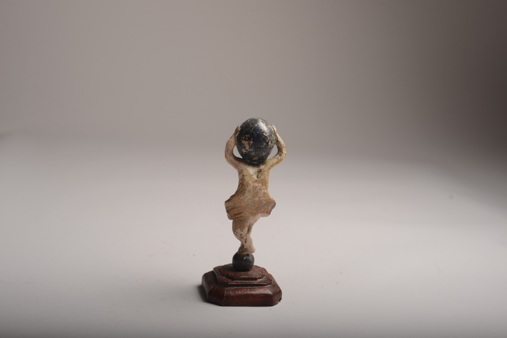 17thc Atlas sculpture View II