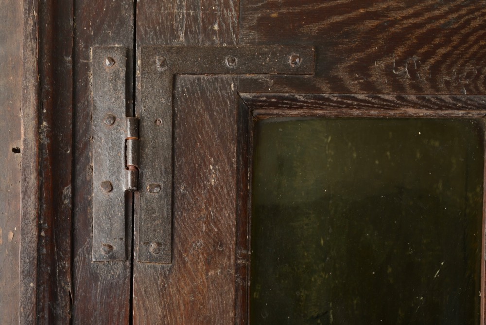 Early Welsh oak corner cabinet View IV
