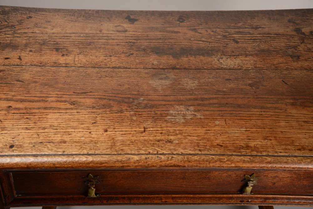 Substantial C17th oak side table View VIII