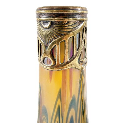 RARE PAIR OF ART NOUVEAU BRASS MOUNTED IRIDESCENT GLASS VASES IN THE CYTISUS NEUROTH DCOR BY LOETZ FOR ARGENTOR - ADDITIONAL PHOTO 2