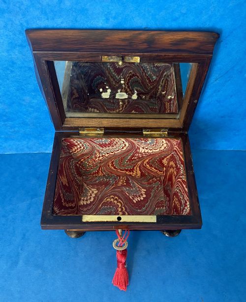 19TH CENTURY FRENCH ROSEWOOD FRUITWOOD SHAPED BOX - ADDITIONAL PHOTO 13