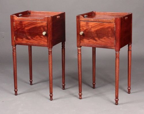 A Pair of Georgian Mahogany Potcupboards