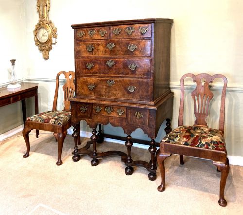 PAIR OF GEORGE II VENEERED WALNUT CABRIOLE LEG CHAIRS - ADDITIONAL PHOTO 1