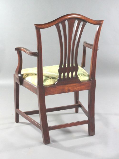 SET OF EIGHT GEORGIAN MAHOGANY DINING CHAIRS - ADDITIONAL PHOTO 4