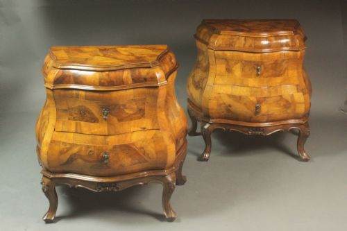 PAIR OF 18TH CENTURY STYLE BEDSIDE CHESTS - ADDITIONAL PHOTO 2