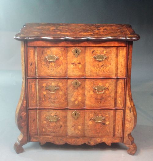 DUTCH MARQUETRY CHEST - ADDITIONAL PHOTO 1