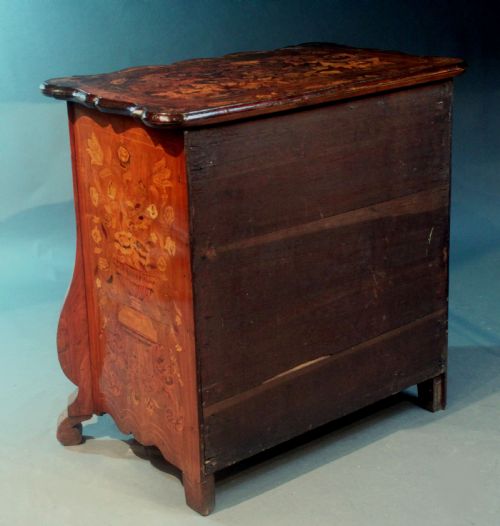 DUTCH MARQUETRY CHEST - ADDITIONAL PHOTO 13