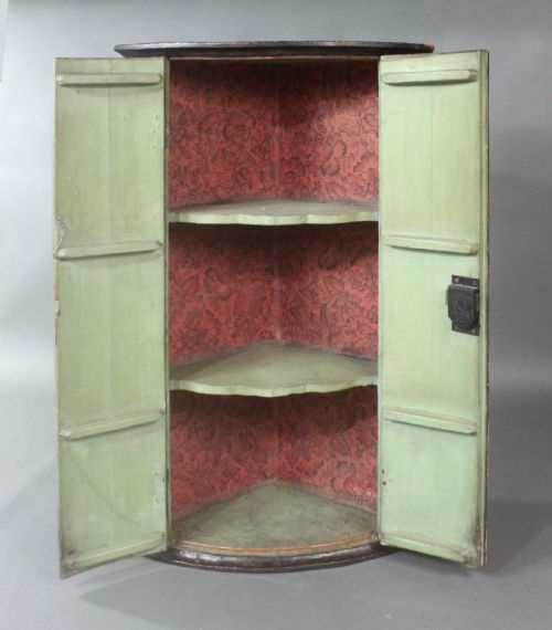 ANTIQUE PAINTED HANGING CORNER CUPBOARD - ADDITIONAL PHOTO 2