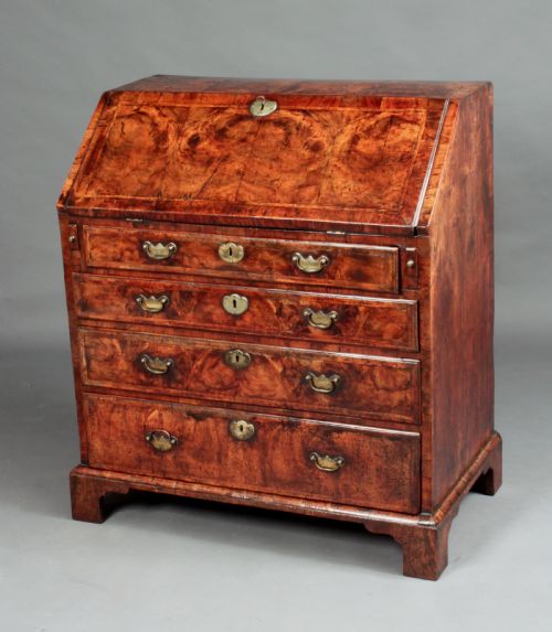 ANTIQUE GEORGE I WALNUT BUREAU - ADDITIONAL PHOTO 1