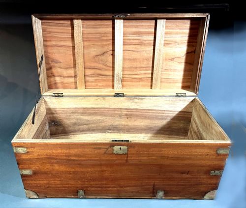 CAMPHOR WOOD CAMPAIGN CHEST - ADDITIONAL PHOTO 4