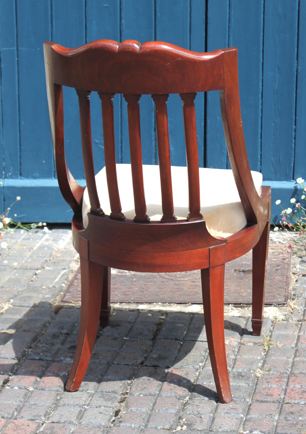 Set of 12 mahogany dining chairs View IV