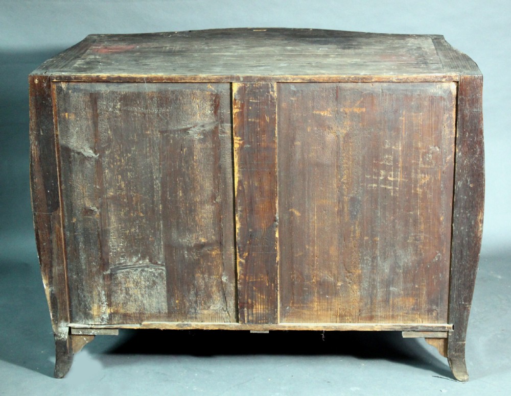 Italian walnut bombe commode View VI