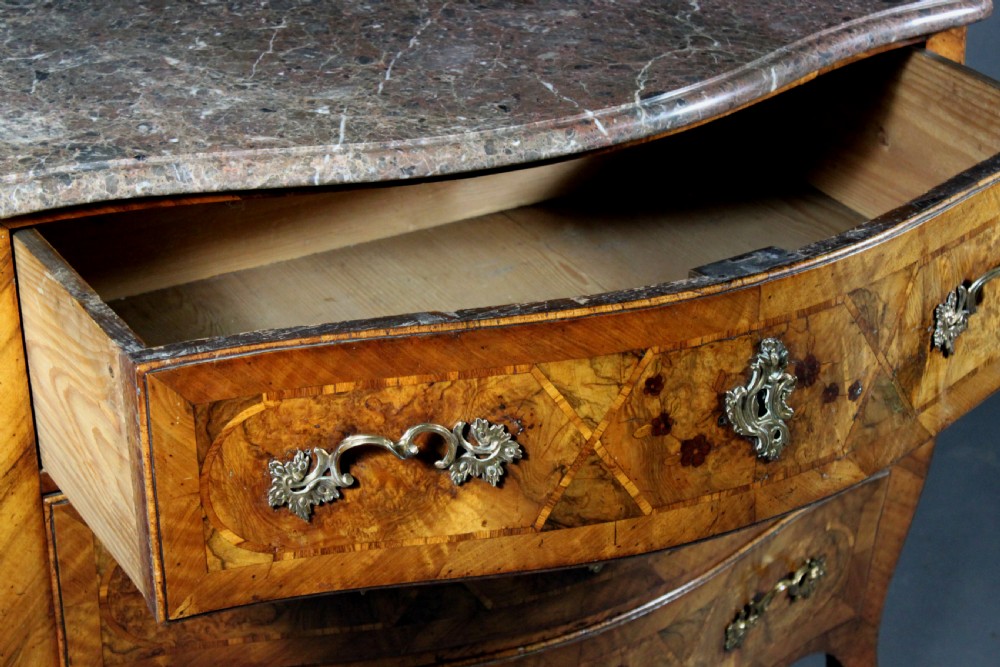 Italian walnut bombe commode View VIII