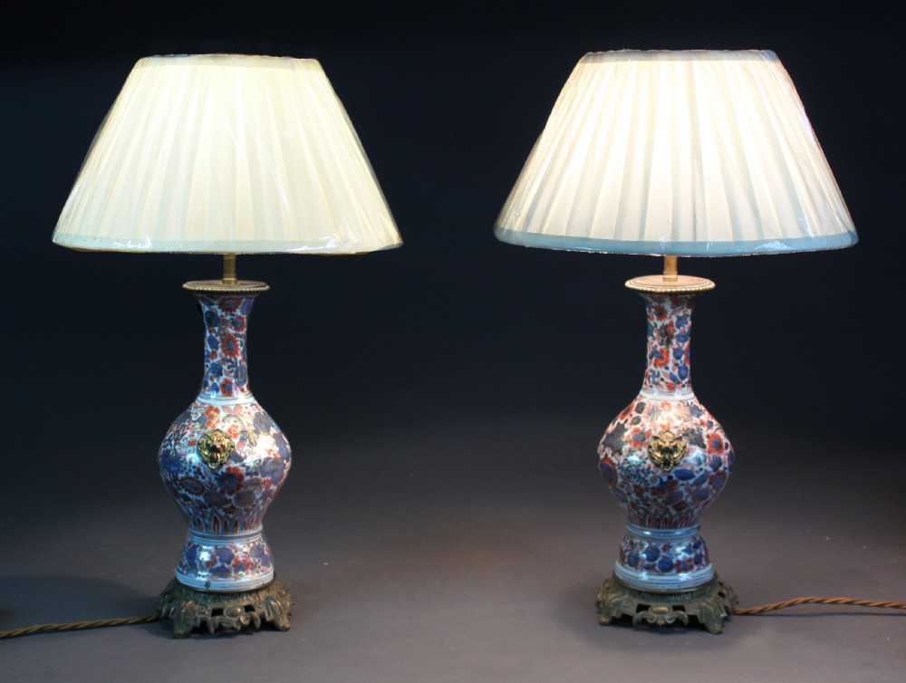Pair of Chinese Imari lamps View V