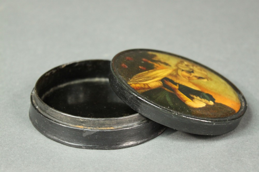 Regency papier mache snuff box View IV