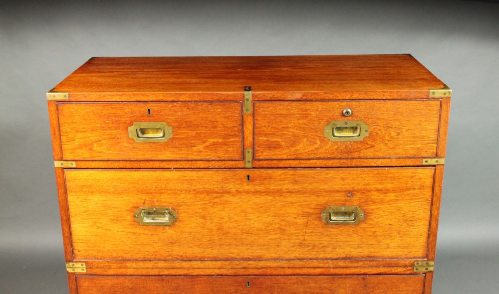 Military chest View III