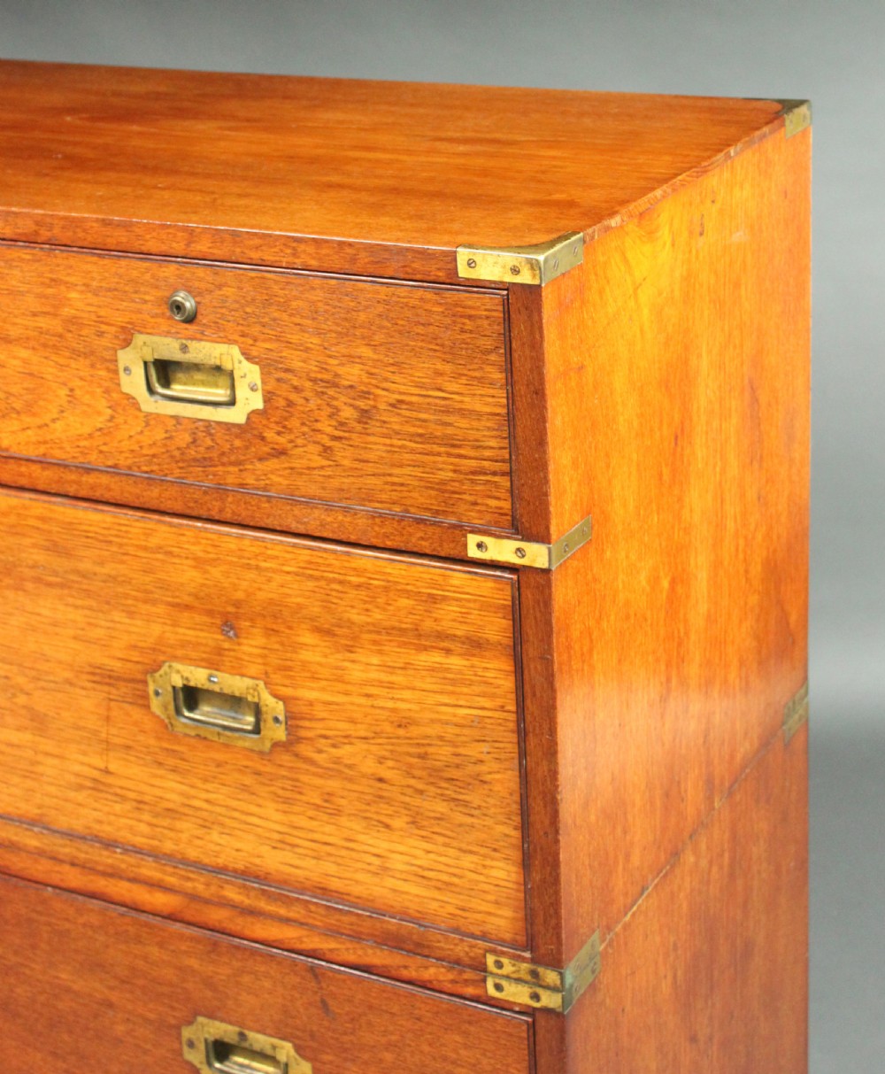 Military chest View IV