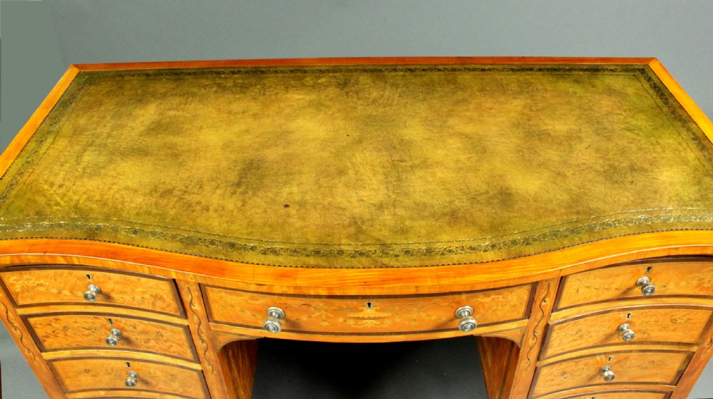 Satinwood inlaid dressing table by Edwards and Roberts, formerly owned by Maureen Swanson the fllm actress View VII