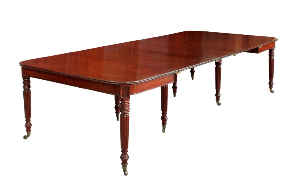 Regency Mahogany Extending Dining Table Attributed to Gillows of Lancaster