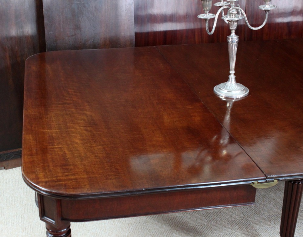 Regency Mahogany Extending Dining Table Attributed to Gillows of Lancaster View VII