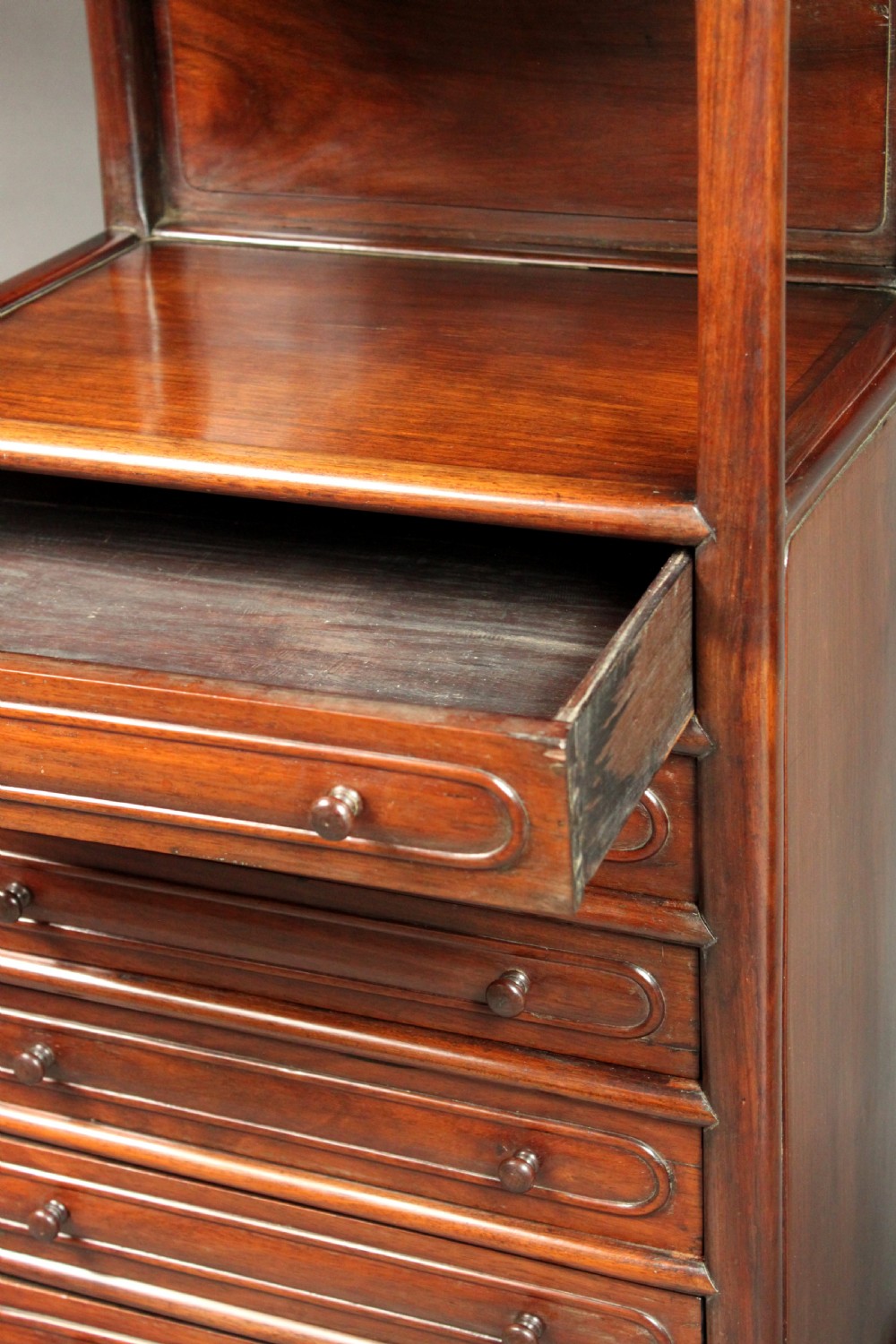 Chinese set of drawers View V
