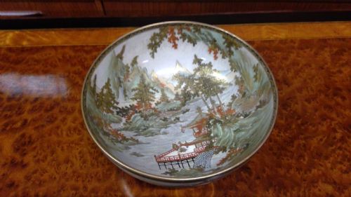 large satsuma bowl  of fine quality kyoto decorated,late meji period.signed