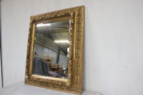 gilt mirror - CATEGORY: ANTIQUE MIRRORS - DATED 19TH CENTURY