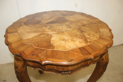ITALIAN WALNUT OCCASIONAL TABLE - ADDITIONAL PHOTO 3