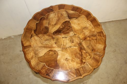 ITALIAN WALNUT OCCASIONAL TABLE - ADDITIONAL PHOTO 4