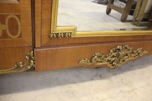WARDROBE - ADDITIONAL PHOTO 7