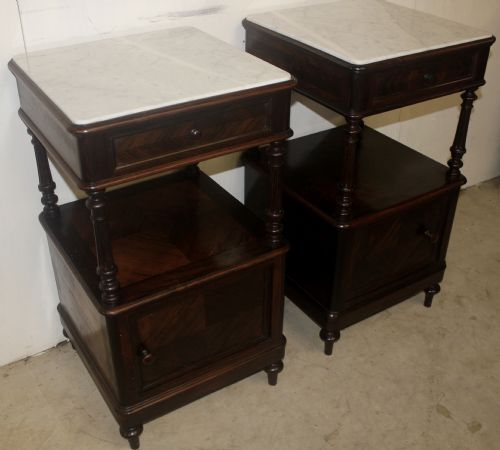 PAIR OF BEDSIDE TABLES - ADDITIONAL PHOTO 1
