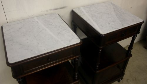 PAIR OF BEDSIDE TABLES - ADDITIONAL PHOTO 2