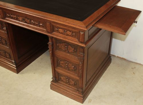 OAK DESK - ADDITIONAL PHOTO 3