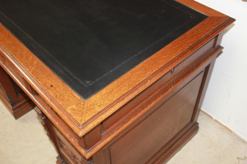 OAK DESK - ADDITIONAL PHOTO 4