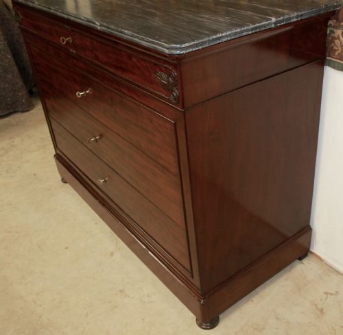STUNNING COMMODE - ADDITIONAL PHOTO 2